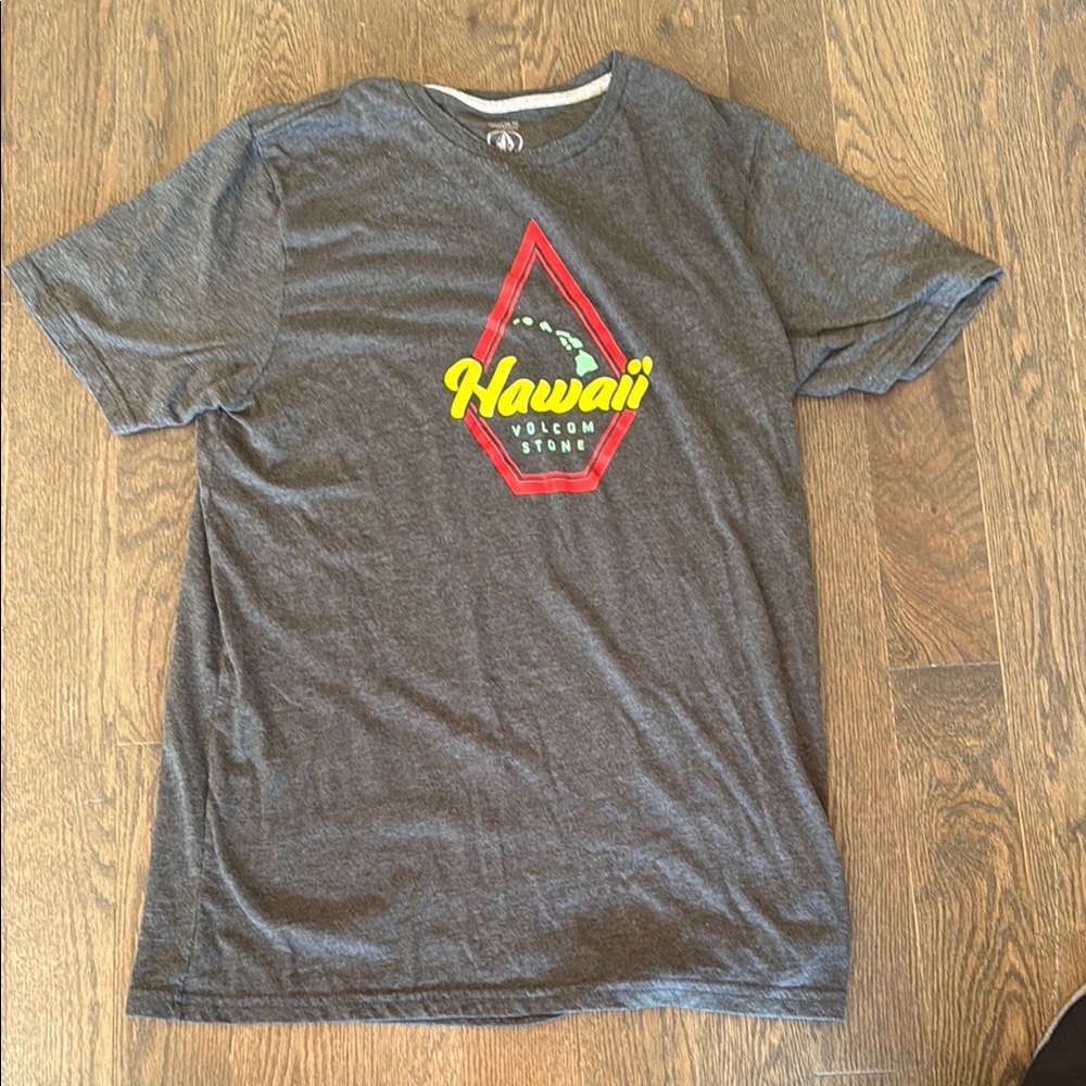Volcom Short Sleeve Tee. 2 Hawaii shirts the 2nd is a men’s large blue Kauai tee